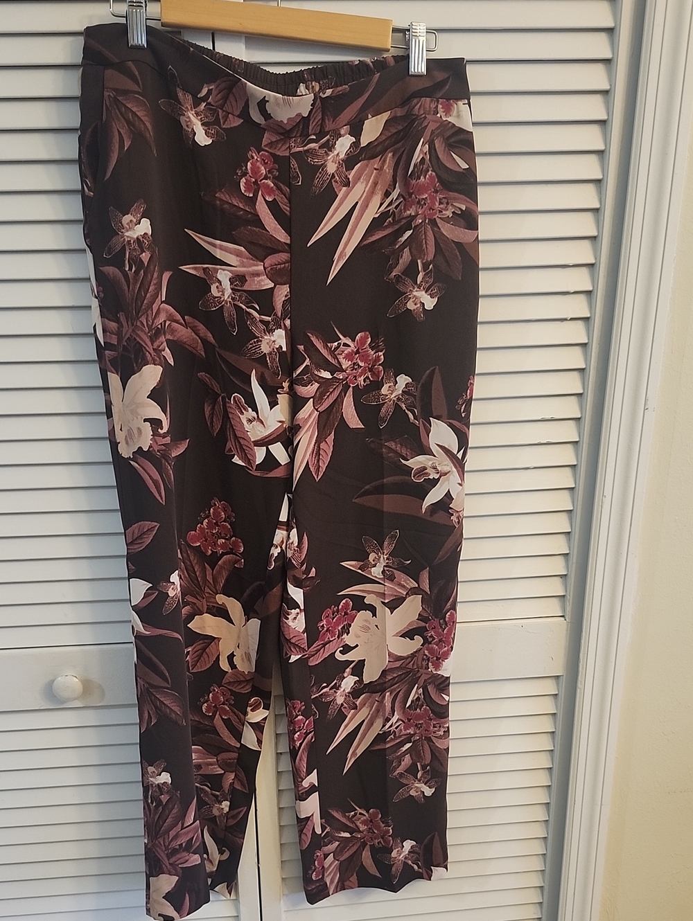 Chico's El Cielo Floral Print Pants